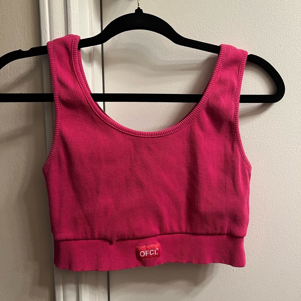 Boohoo hot pink cropped tank top, size 8 but fits like small